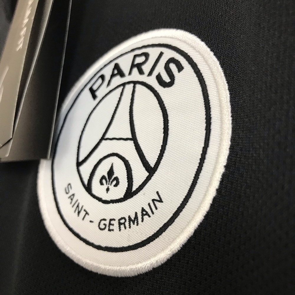 Jordan Paris Soccer PSG Saint Germain Jersey Shirt - Picture 5 of 8